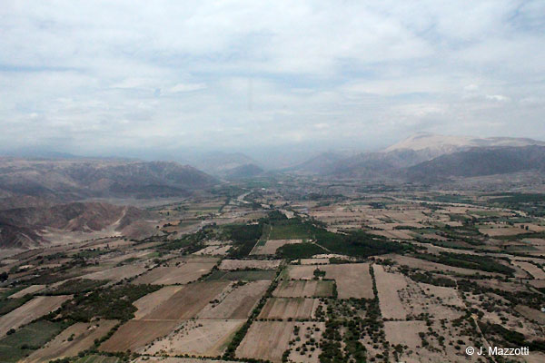 Nazca Valley and Cerro Blanco